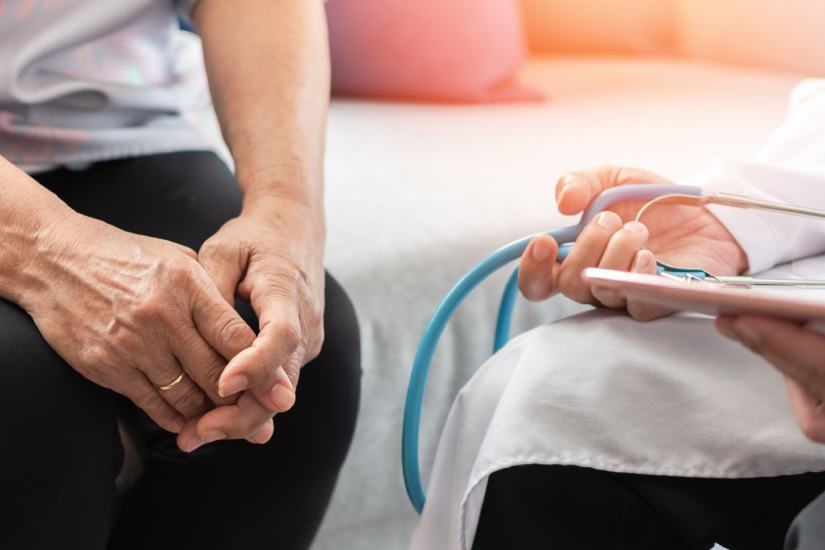 Femeile aflate la menopauză sunt mai predispuse la apariția lichenului scleros