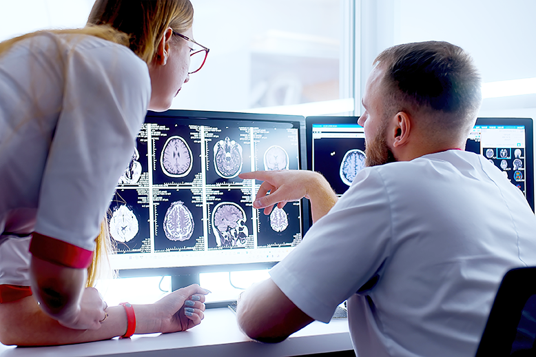 Echipă multidisciplinară pentru tratarea tumorilor cerebrale