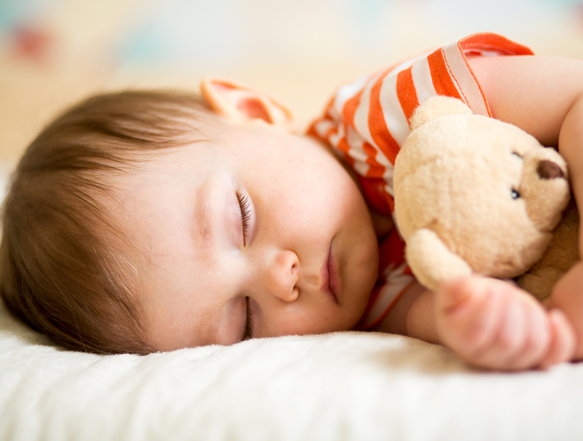 De ce transpira copiii cand dorm?