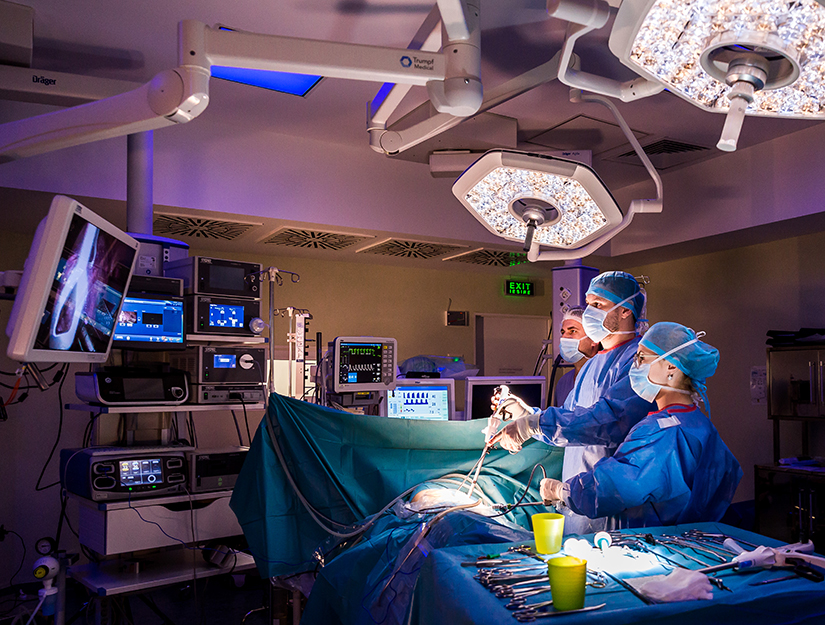 Tumora costala operata prin chirurgie toracoscopica video-asistata VATS uniportal
