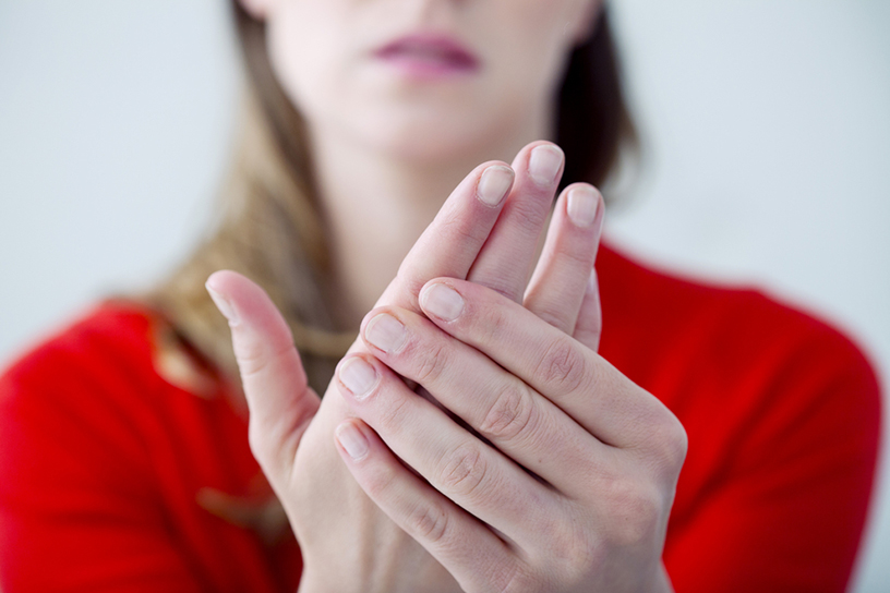 buricul degetului amortit ceapă fiartă pentru dureri articulare