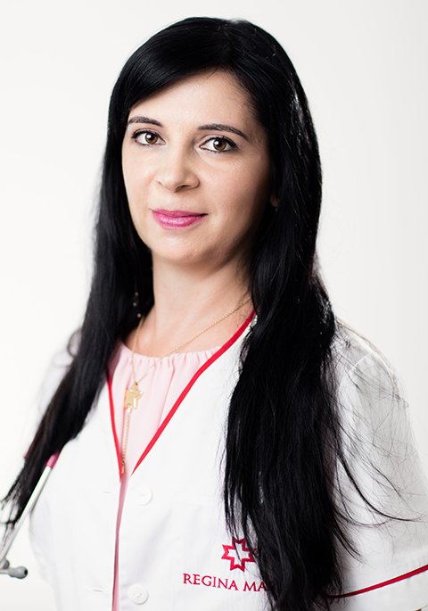 Dr. Andrea Csizmadia