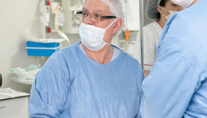 Semblance Or Almighty Prof. Univ. Dr. Petre Bratila: medicul care a adus chirurgia conservativa a  cancerului de col uterin in Romania | Reginamaria.ro